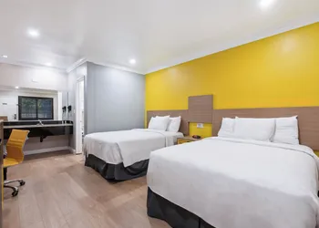 Hotel H-Wood hotel thumbnail 2