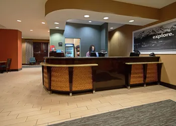 Hampton Inn & Suites Bremerton hotel thumbnail 2