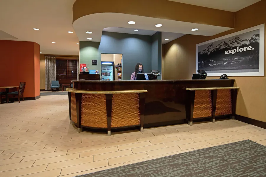Hampton Inn & Suites Bremerton hotel detail image 2