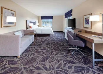 Hampton Inn & Suites Bremerton hotel thumbnail 8
