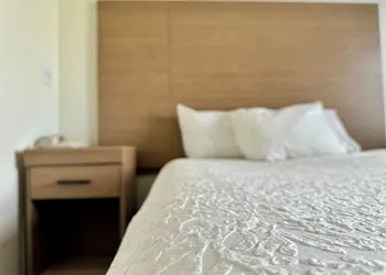 Red River Lodge hotel thumbnail 3