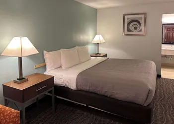Quality Inn Fairfield Napa Valley Area hotel thumbnail 2