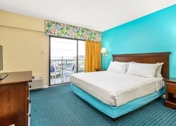 Cayman Suites Hotel hotel thumbnail 6