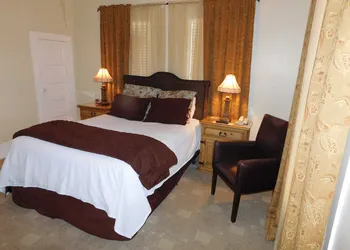 Rainbow Courts Motel hotel thumbnail 5