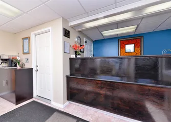 Americas Best Value Inn New London Mystic hotel thumbnail 2
