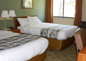 Barker's Island Inn Resort hotel thumbnail 6