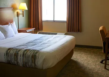 Barker's Island Inn Resort hotel thumbnail 7