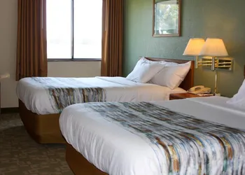 Barker's Island Inn Resort hotel thumbnail 8