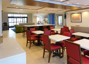 Holiday Inn Express Coventry S - West Warwick Area by IHG hotel thumbnail 4
