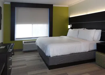 Holiday Inn Express Coventry S - West Warwick Area by IHG hotel thumbnail 7
