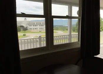 Cabot Inn & Suites hotel thumbnail 7