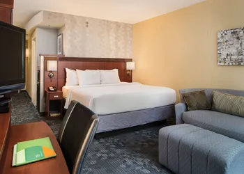 Courtyard by Marriott Hanover Lebanon hotel thumbnail 3