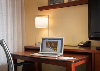 Courtyard by Marriott Hanover Lebanon hotel thumbnail 5