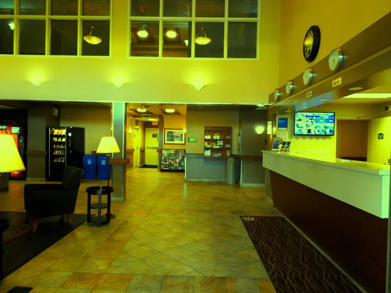 Comfort Inn & Suites hotel detail image 6
