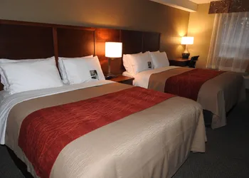Comfort Inn & Suites hotel thumbnail 7