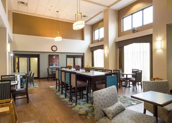 Hampton Inn & Suites Jamestown hotel thumbnail 3