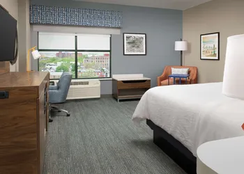 Hampton Inn Baltimore-Downtown-Convention Center hotel thumbnail 8