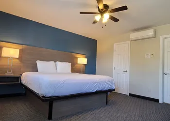 Pismo Beachwalker Inn & Suites hotel thumbnail 8