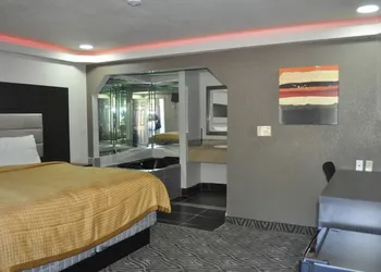 Downtown Suites Dallas hotel thumbnail 2