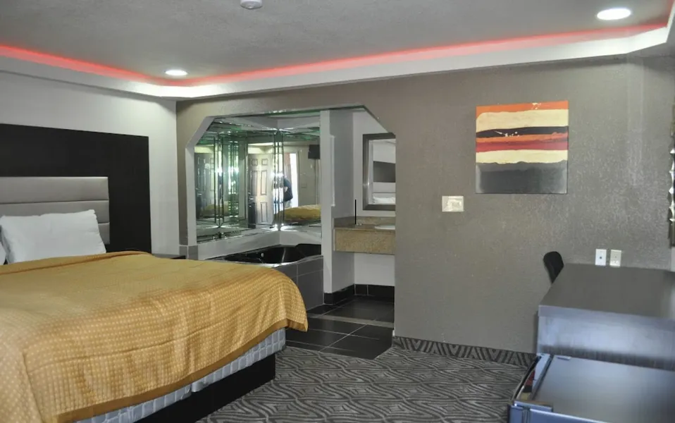 Downtown Suites Dallas hotel detail image 2