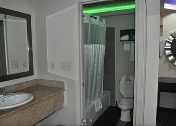 Downtown Suites Dallas hotel thumbnail 5