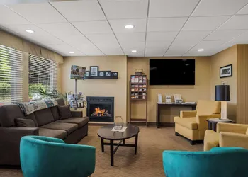Quality Inn & Suites Chambersburg Northeast hotel thumbnail 3