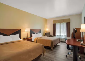 Quality Inn & Suites Chambersburg Northeast hotel thumbnail 6
