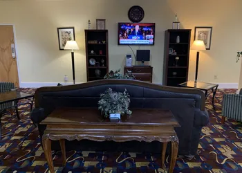 Americas Best Value Inn Forest hotel thumbnail 3