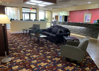 Americas Best Value Inn Forest hotel thumbnail 4