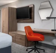 Holiday Inn Express & Suites Fresno (River Park) Hwy 41 by IHG hotel detail image 5