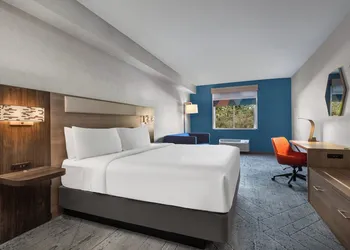 Holiday Inn Express & Suites Fresno (River Park) Hwy 41 by IHG hotel thumbnail 8
