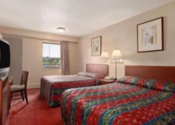 Hilltop Inn hotel thumbnail 8