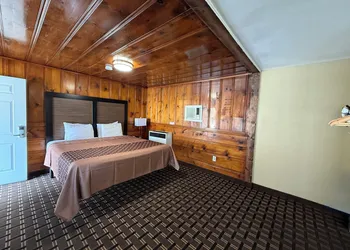 Tahoe Sands Inn hotel thumbnail 6
