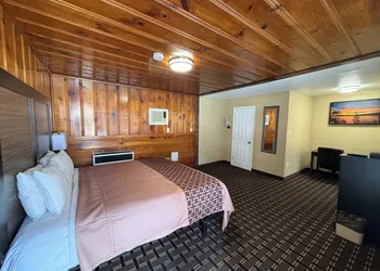 Tahoe Sands Inn hotel thumbnail 7