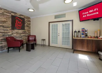 Red Roof Inn Arlington - Entertainment District hotel thumbnail 2