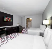Red Roof Inn Arlington - Entertainment District hotel detail image 3