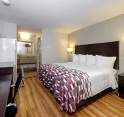 Red Roof Inn Arlington - Entertainment District hotel detail image 4
