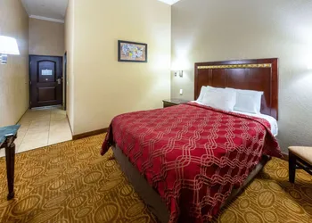 Econo Lodge Inn & Suites Fallbrook Downtown hotel thumbnail 8