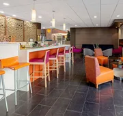 La Quinta Inn & Suites by Wyndham Seattle Federal Way hotel detail image 4