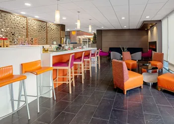 La Quinta Inn & Suites by Wyndham Seattle Federal Way hotel thumbnail 4