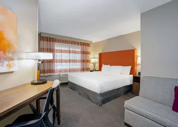 La Quinta Inn & Suites by Wyndham Seattle Federal Way hotel thumbnail 5