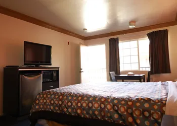 Lambert Inn hotel thumbnail 2