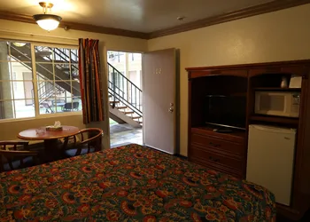 Lambert Inn hotel thumbnail 8