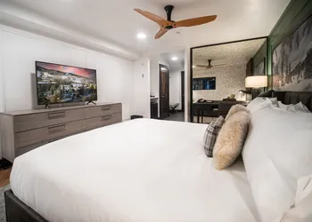 Gravity Haus Vail hotel thumbnail 6