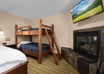 Duck Inn Lodge hotel thumbnail 5