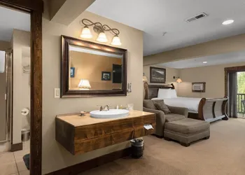Duck Inn Lodge hotel thumbnail 6