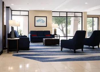 Comfort Inn & Suites hotel thumbnail 6