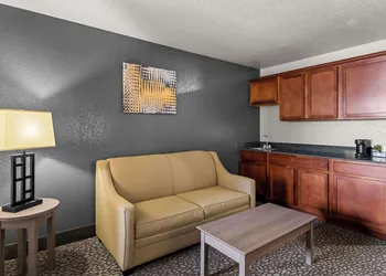 Best Western Sherwood Inn & Suites hotel thumbnail 7