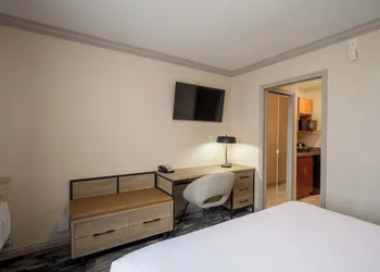 Sandman Hotel & Suites Winnipeg Airport hotel thumbnail 5
