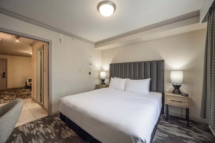 Sandman Hotel & Suites Winnipeg Airport hotel detail image 6